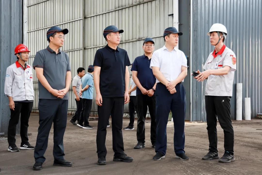 市委常委、副市長、翼城縣委書記王淵到華翔（翼城）新材料科技園現(xiàn)場辦公